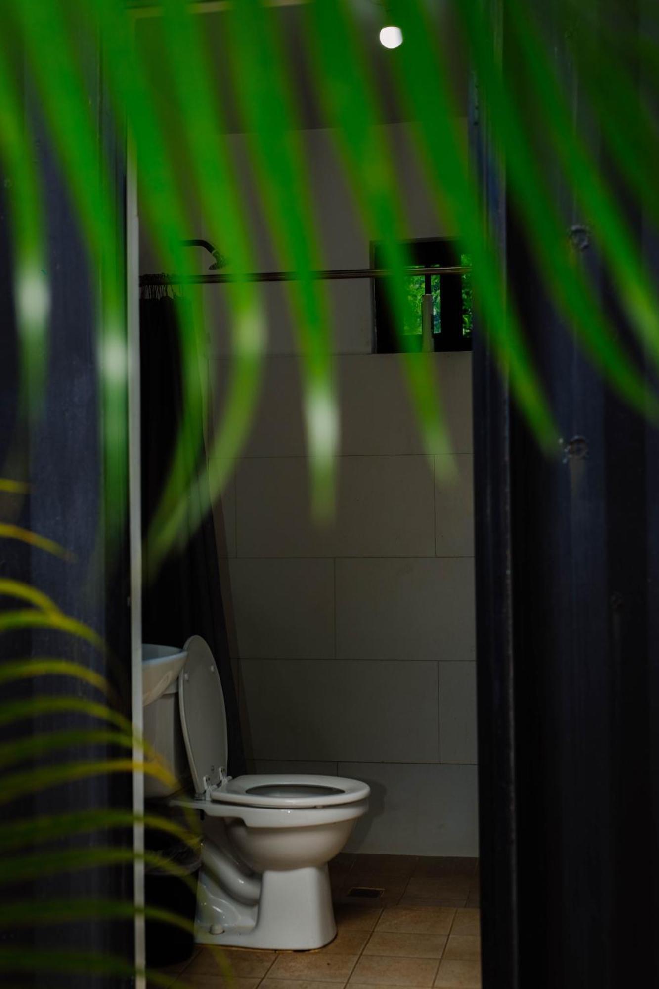 Nao Hostels Playa Venao Esterno foto